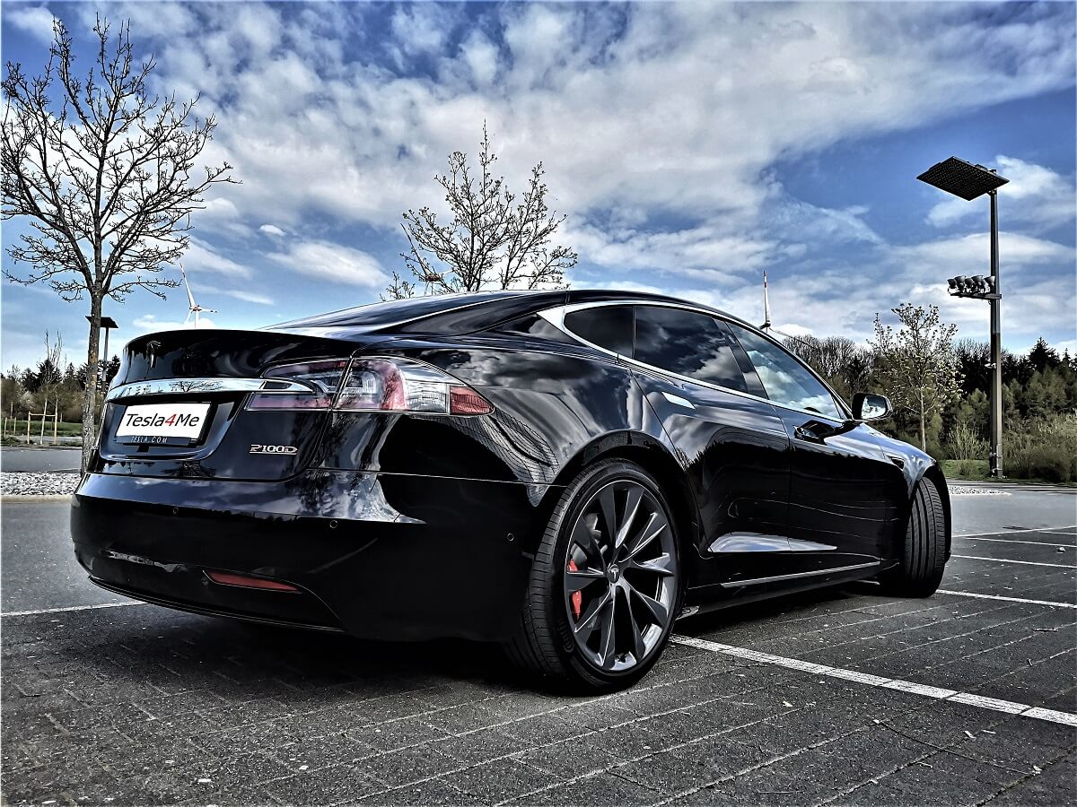 Tesla Model S mieten in Heilbronn